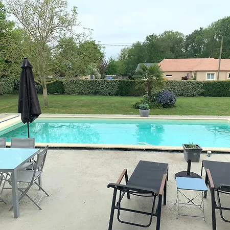 Maison Proche Du Circuit Avec Piscine, Wifi Et Parking Prive La Chapelle-Saint-Aubin