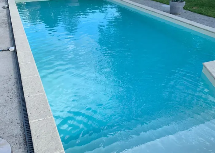 Maison Avec Piscine * La Chapelle-Saint-Aubin