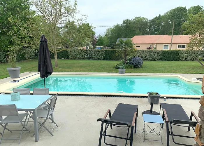 Maison Avec Piscine La Chapelle-Saint-Aubin